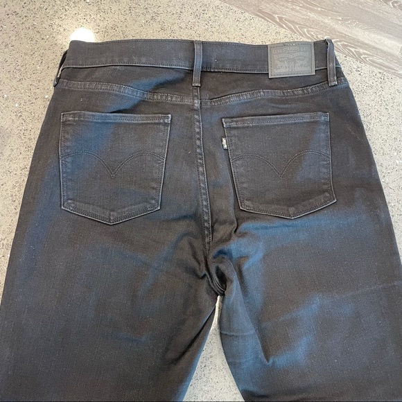 LEVIS - Picture 3 of 9